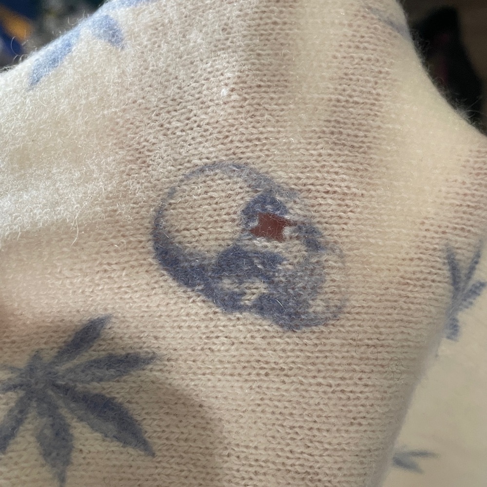 Skull Cashmere Skull & MJ Leaf Print 100% Cashmere Scarf Shawl Wrap - Picture 5 of 6